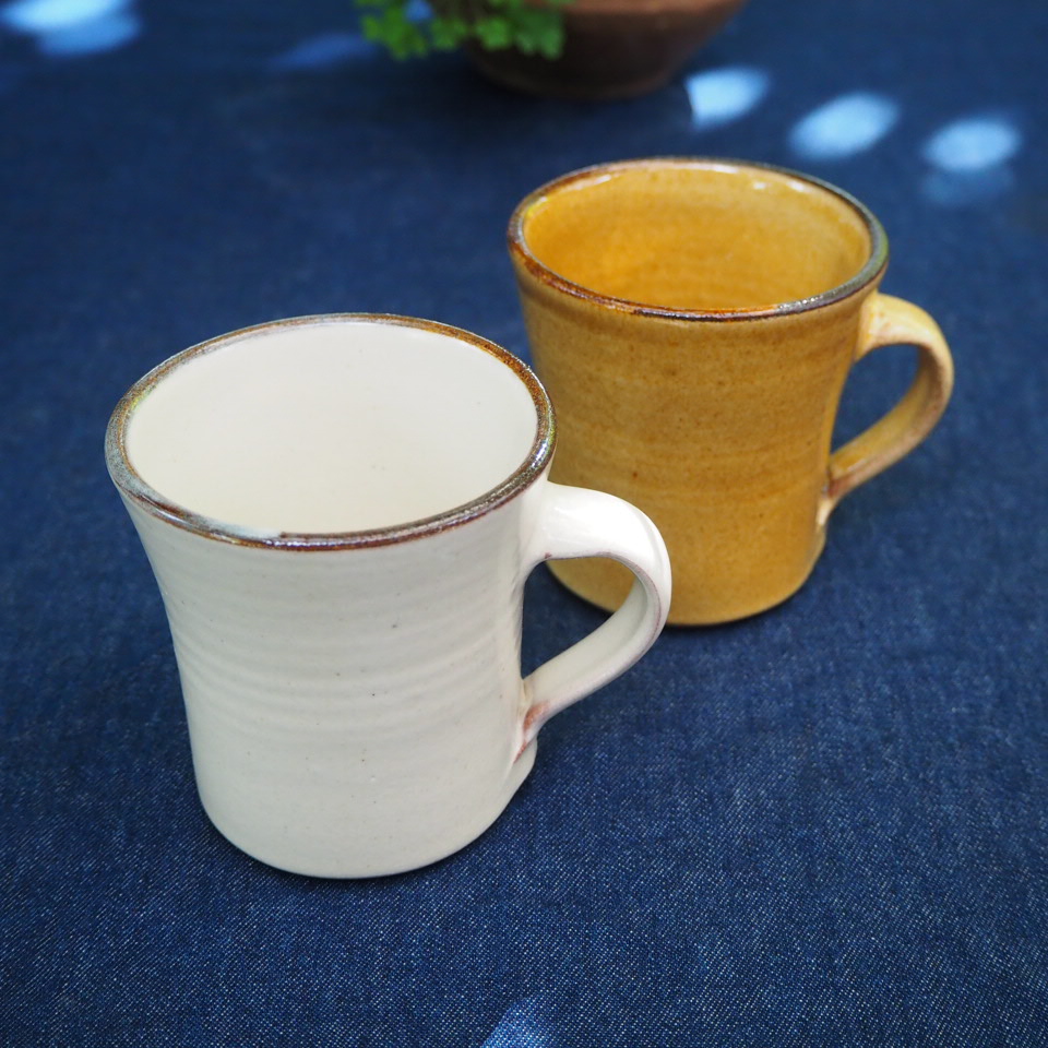 ヤママル窯のマグカップ